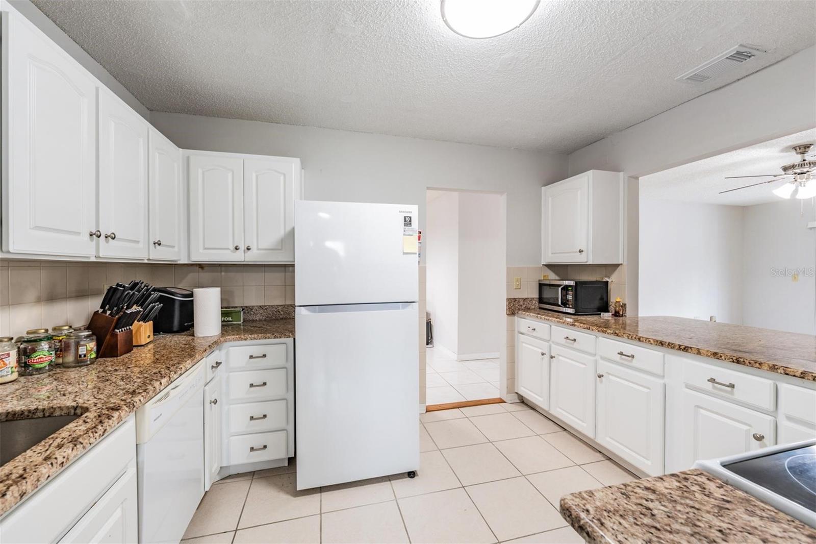 1209 WILD FEATHER LN, SUN CITY CENTER, FL, 33573