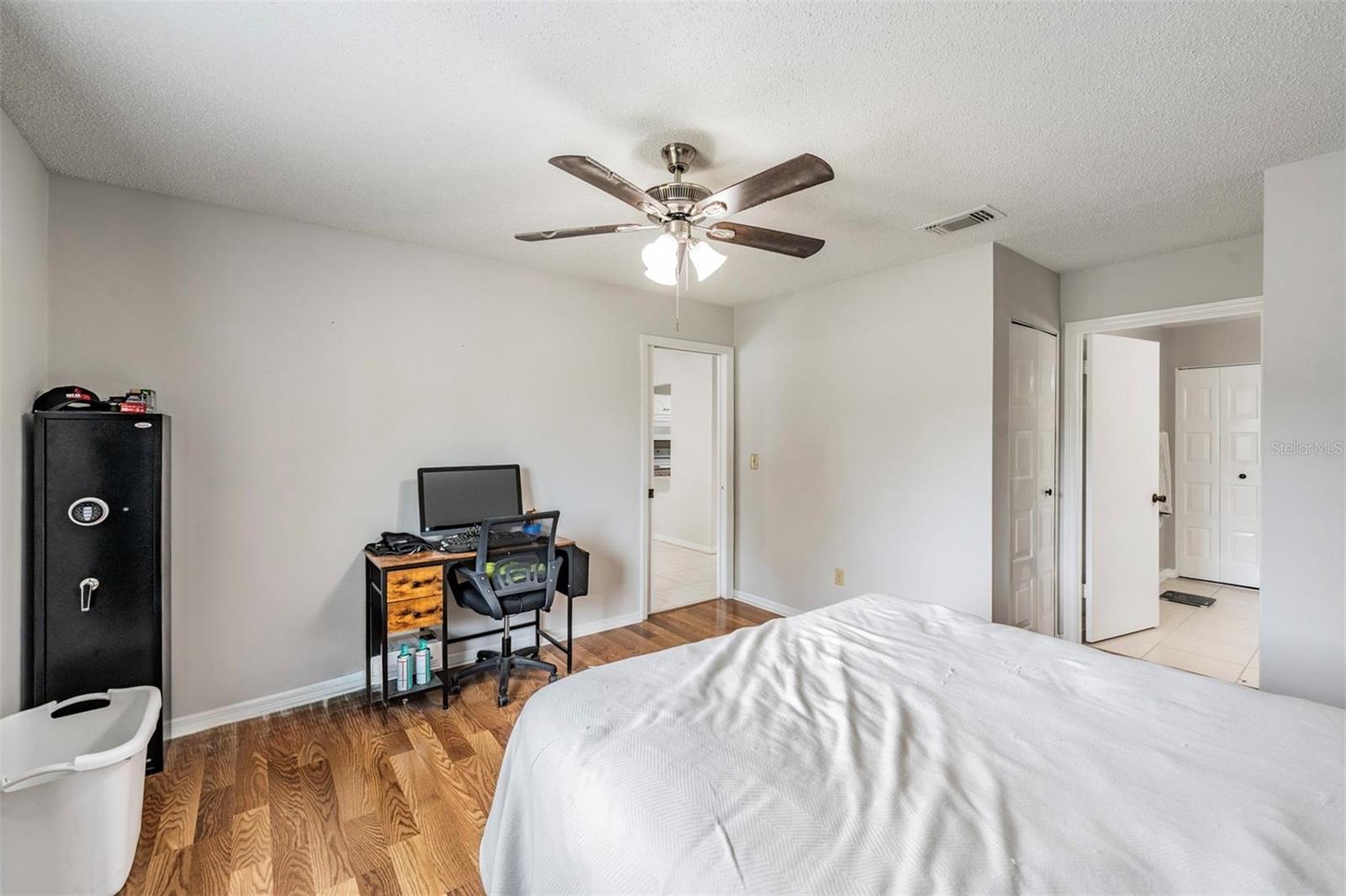 1209 WILD FEATHER LN, SUN CITY CENTER, FL, 33573