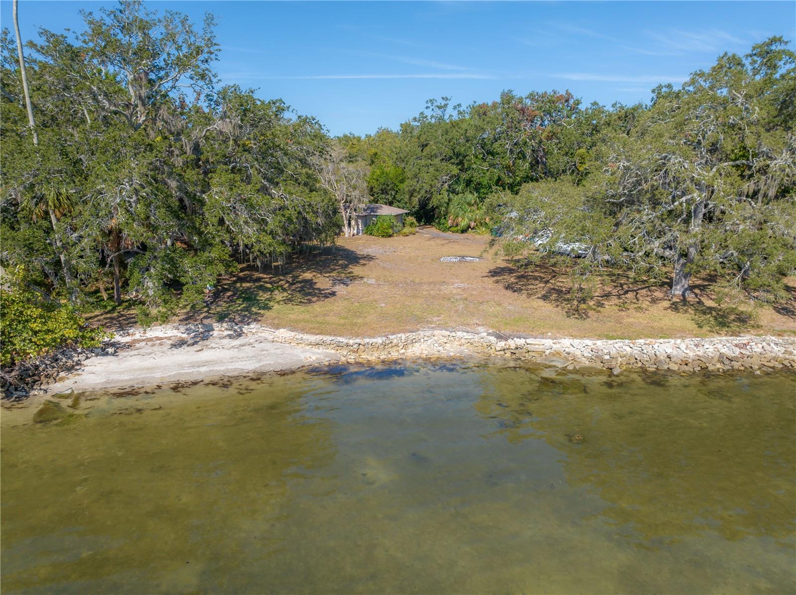 TB8403304 Property Photo