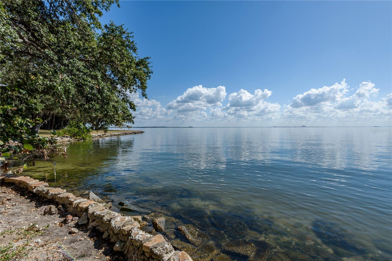 TB8403304 Property Photo