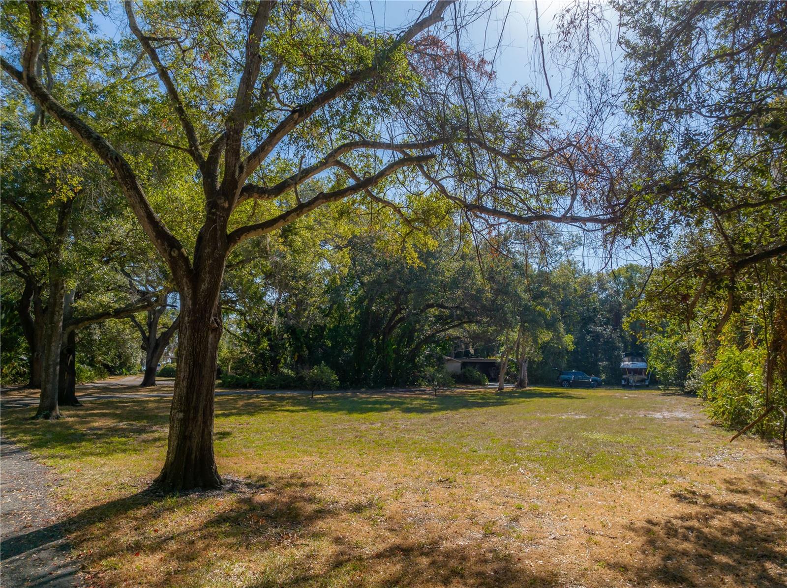 TB8403304 Property Photo