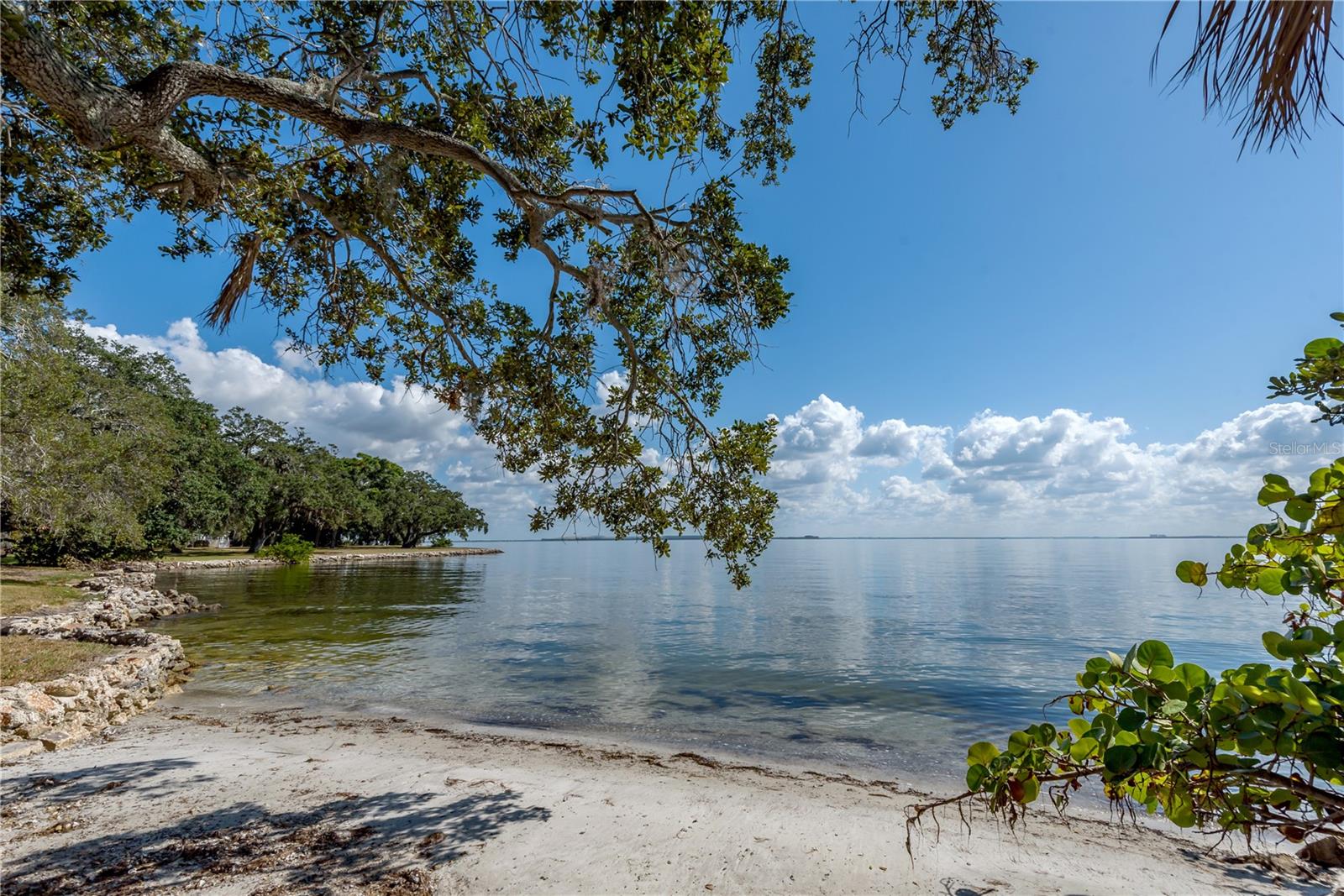 TB8403304 Property Photo