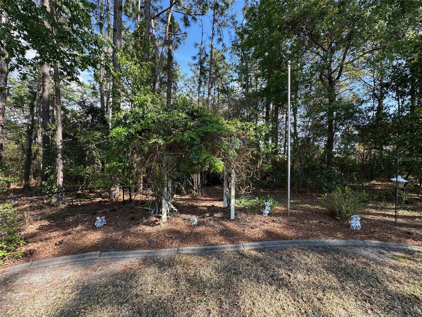 833 N LAFAYETTE WAY, INVERNESS, FL, 34453