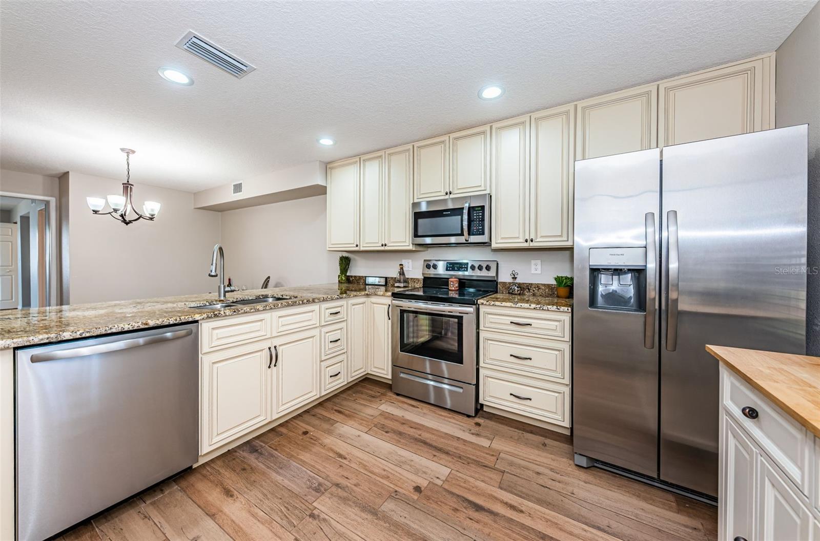 5157 SILENT LOOP #301, NEW PORT RICHEY, FL, 34652