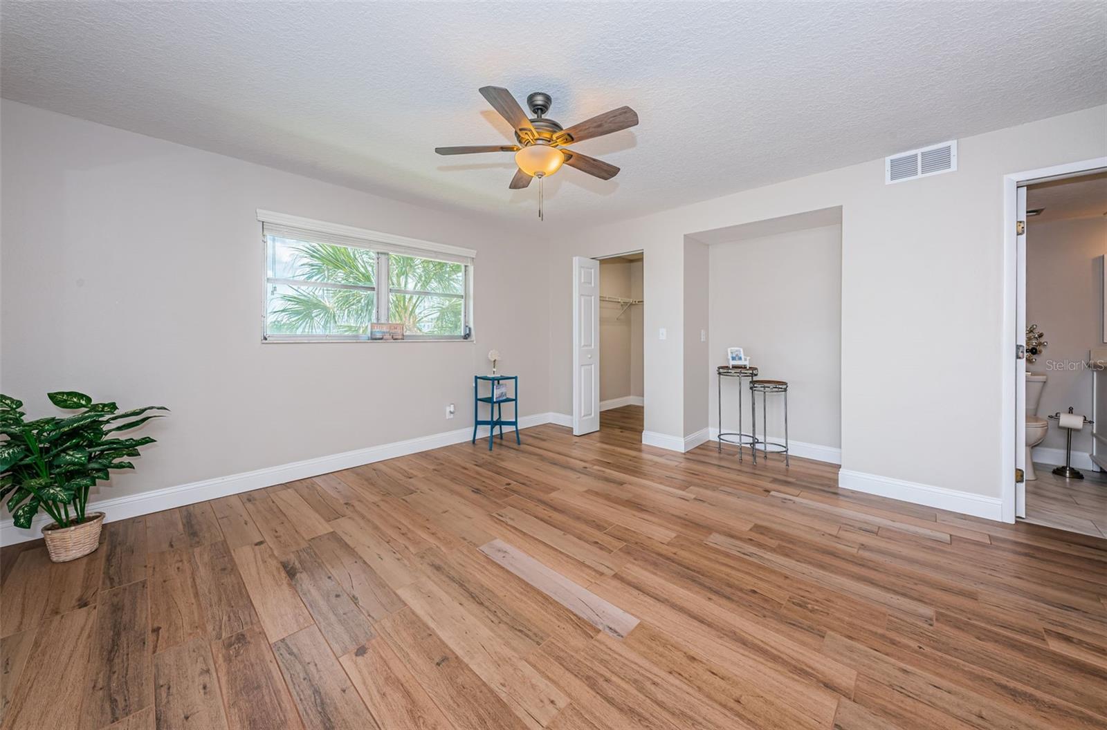 5157 SILENT LOOP #301, NEW PORT RICHEY, FL, 34652