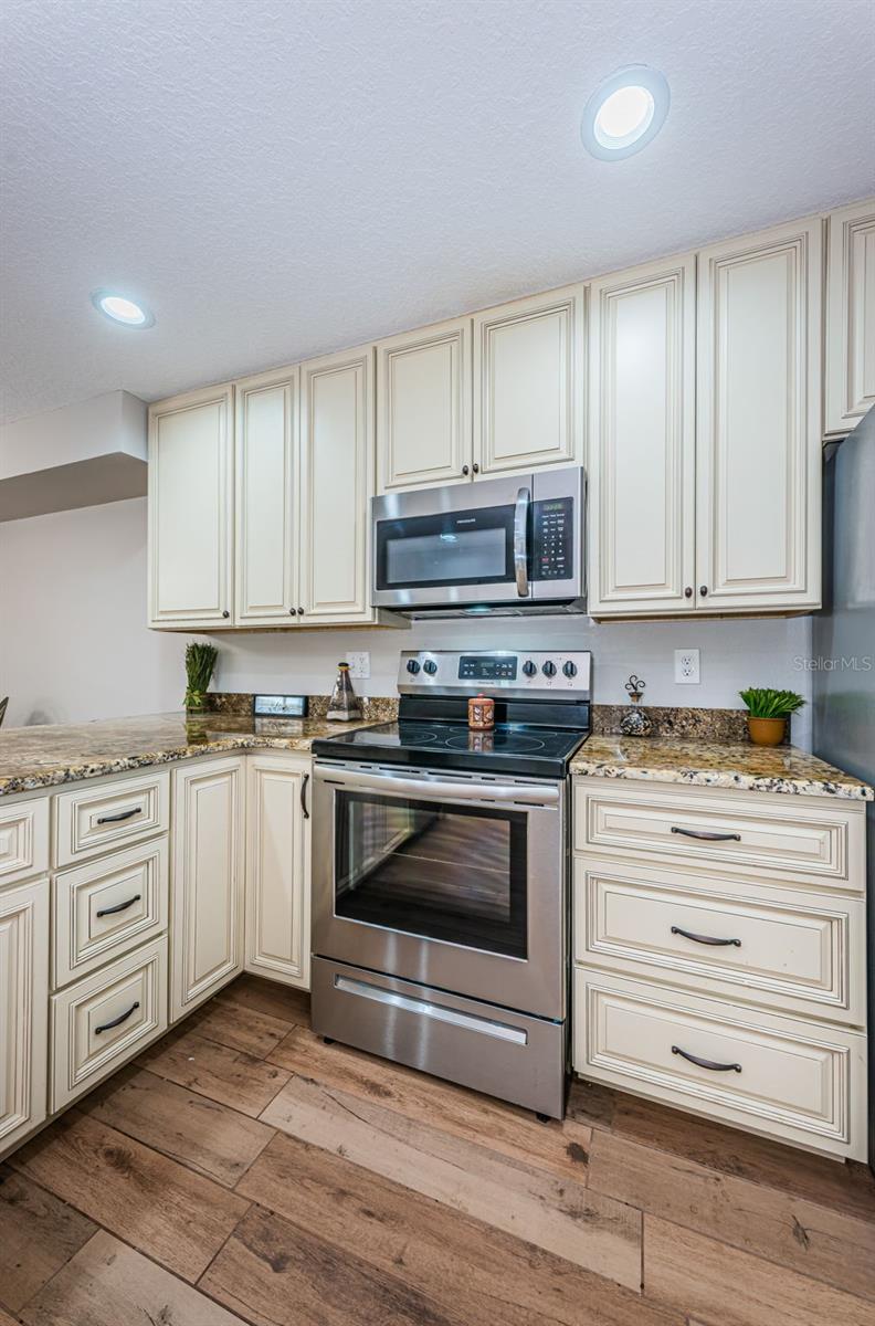 5157 SILENT LOOP #301, NEW PORT RICHEY, FL, 34652