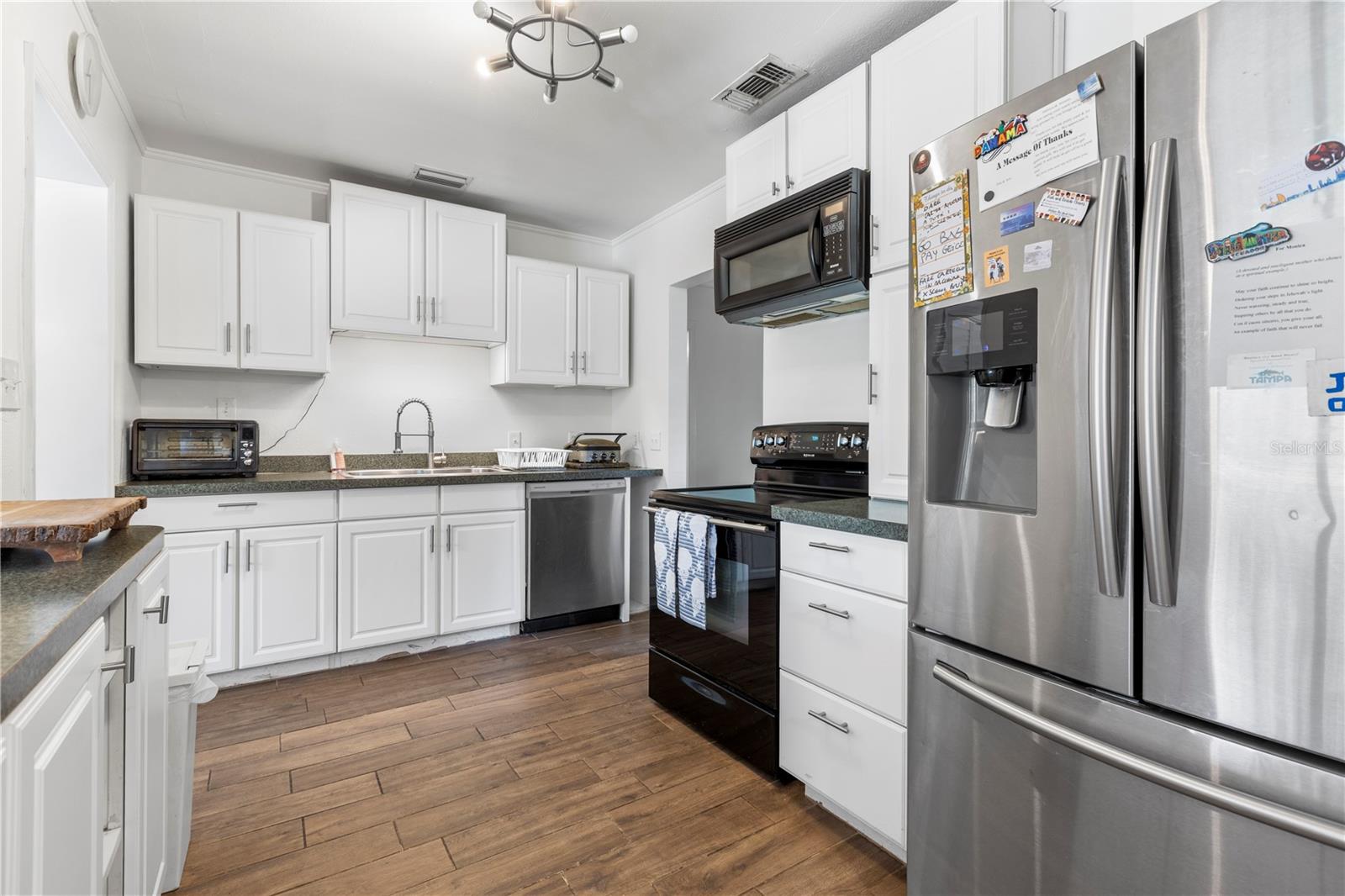 4905 W BARTLETT DR, TAMPA, FL, 33603