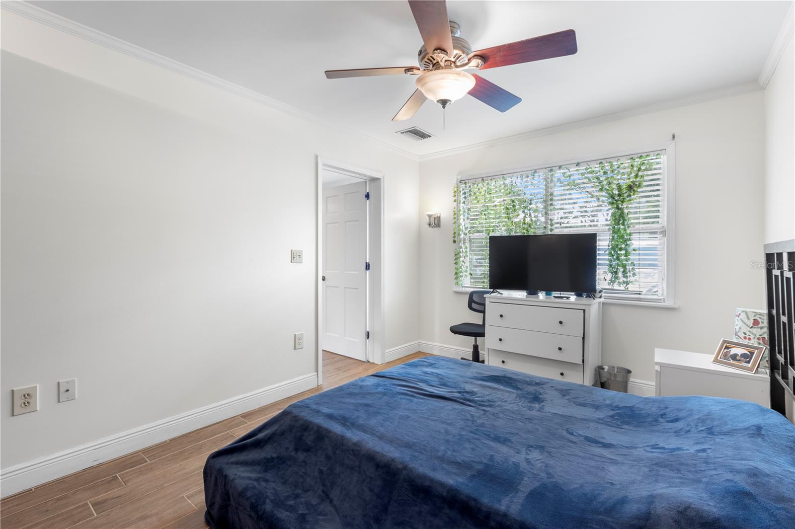 4905 W BARTLETT DR, TAMPA, FL, 33603