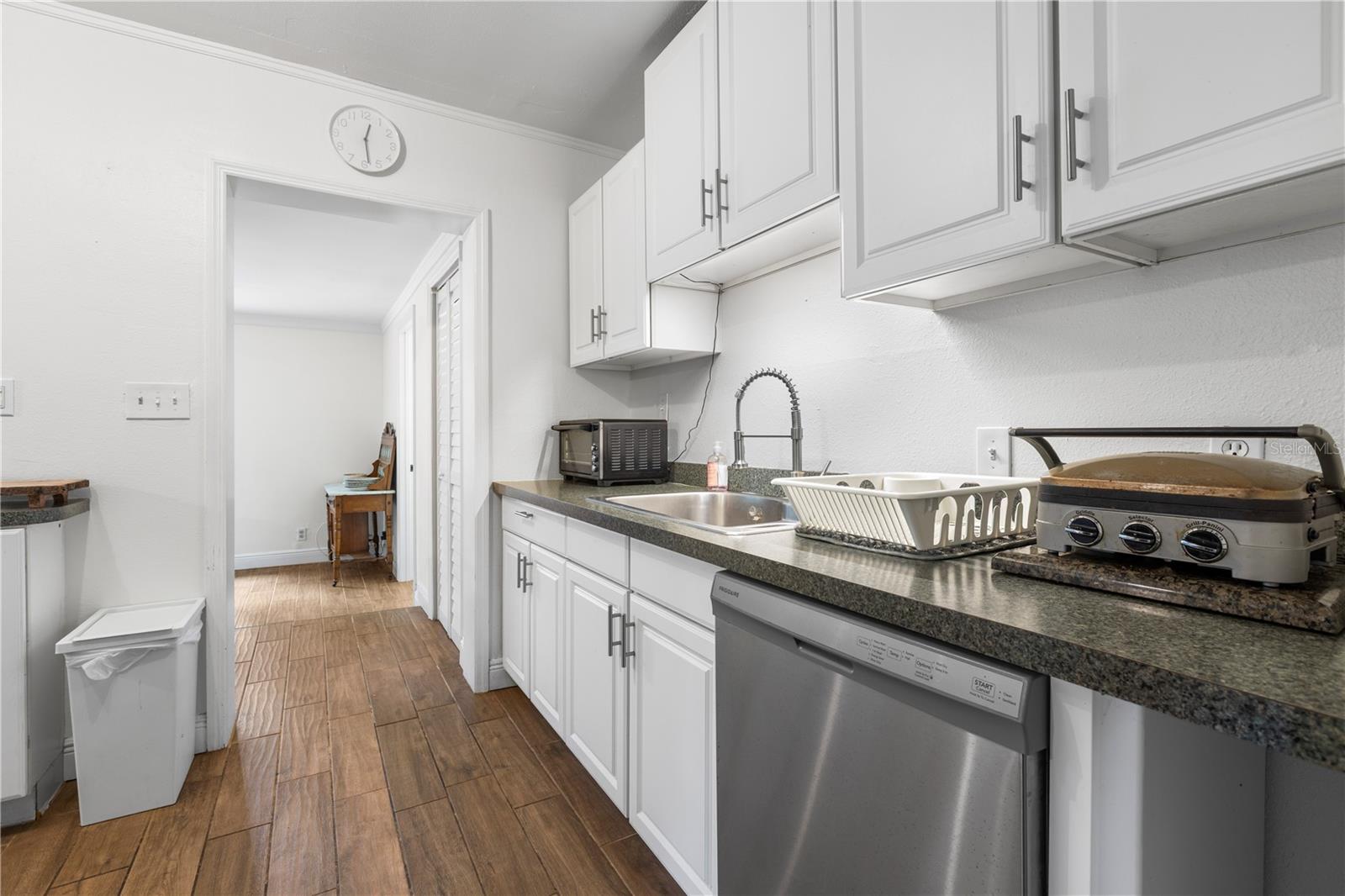 4905 W BARTLETT DR, TAMPA, FL, 33603