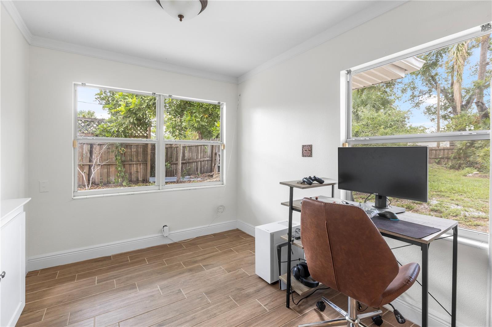 4905 W BARTLETT DR, TAMPA, FL, 33603