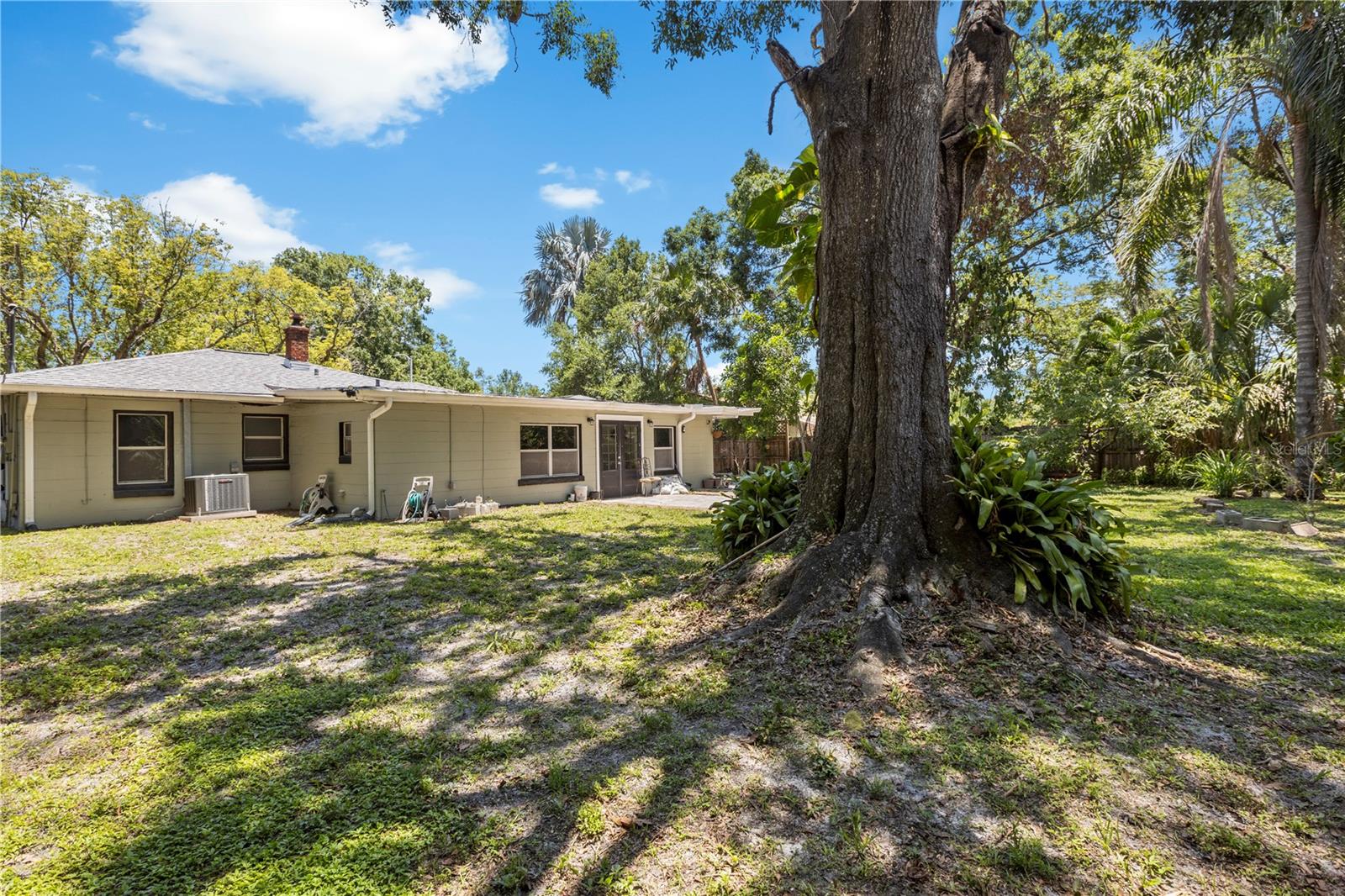 4905 W BARTLETT DR, TAMPA, FL, 33603