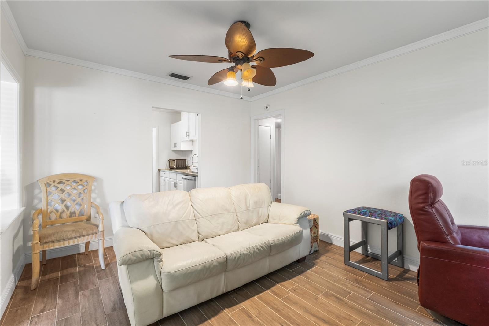 4905 W BARTLETT DR, TAMPA, FL, 33603