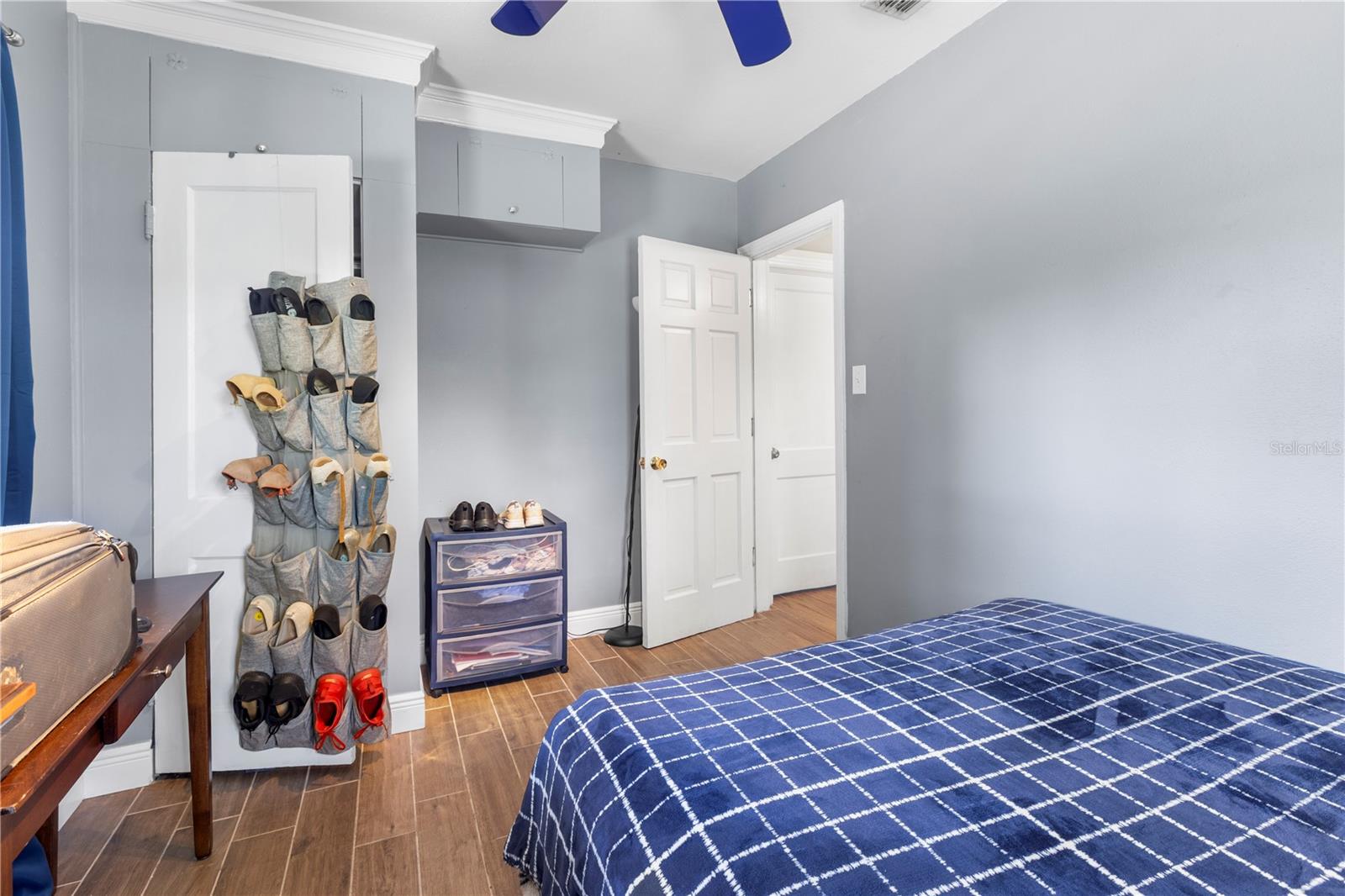 4905 W BARTLETT DR, TAMPA, FL, 33603