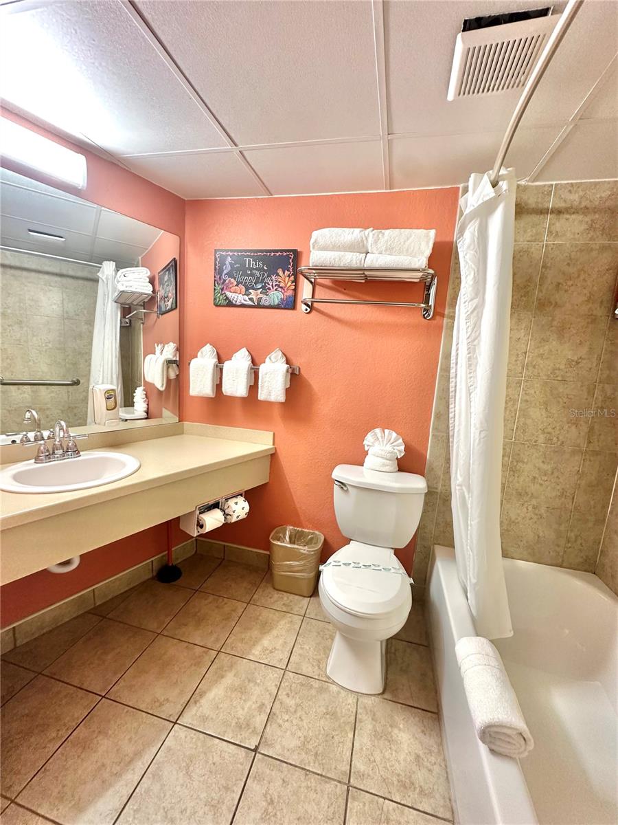 445 S GULFVIEW BLVD #421, CLEARWATER BEACH, FL, 33767