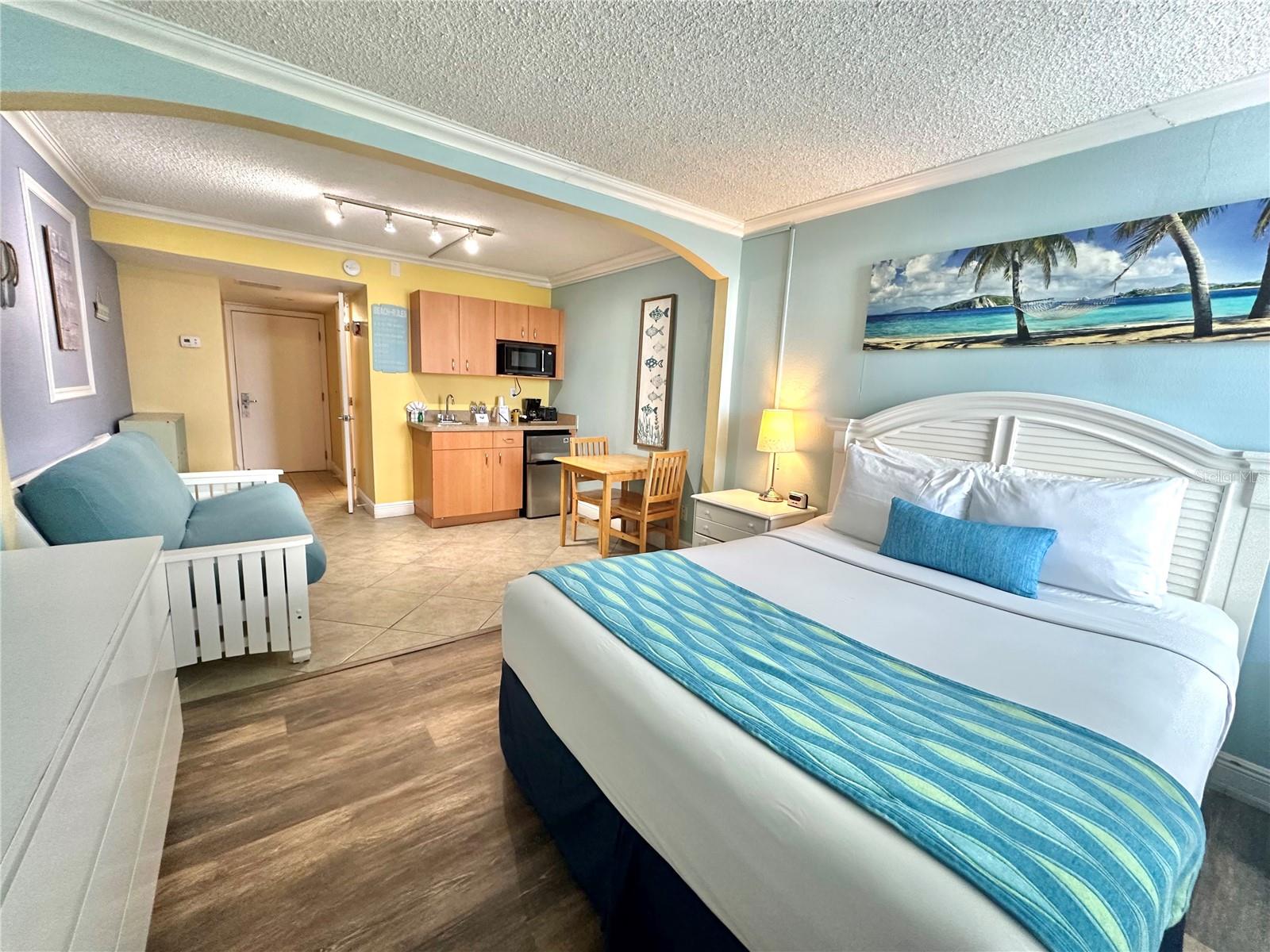 445 S GULFVIEW BLVD #421, CLEARWATER BEACH, FL, 33767