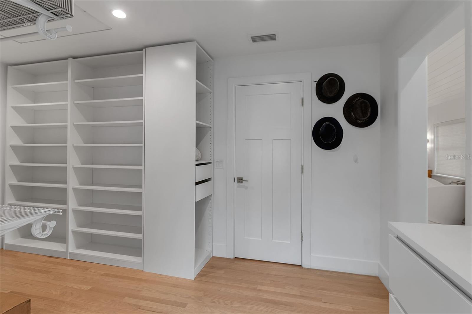 A4657794 Property Photo