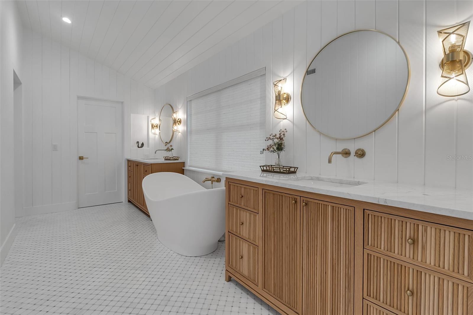 A4657794 Property Photo