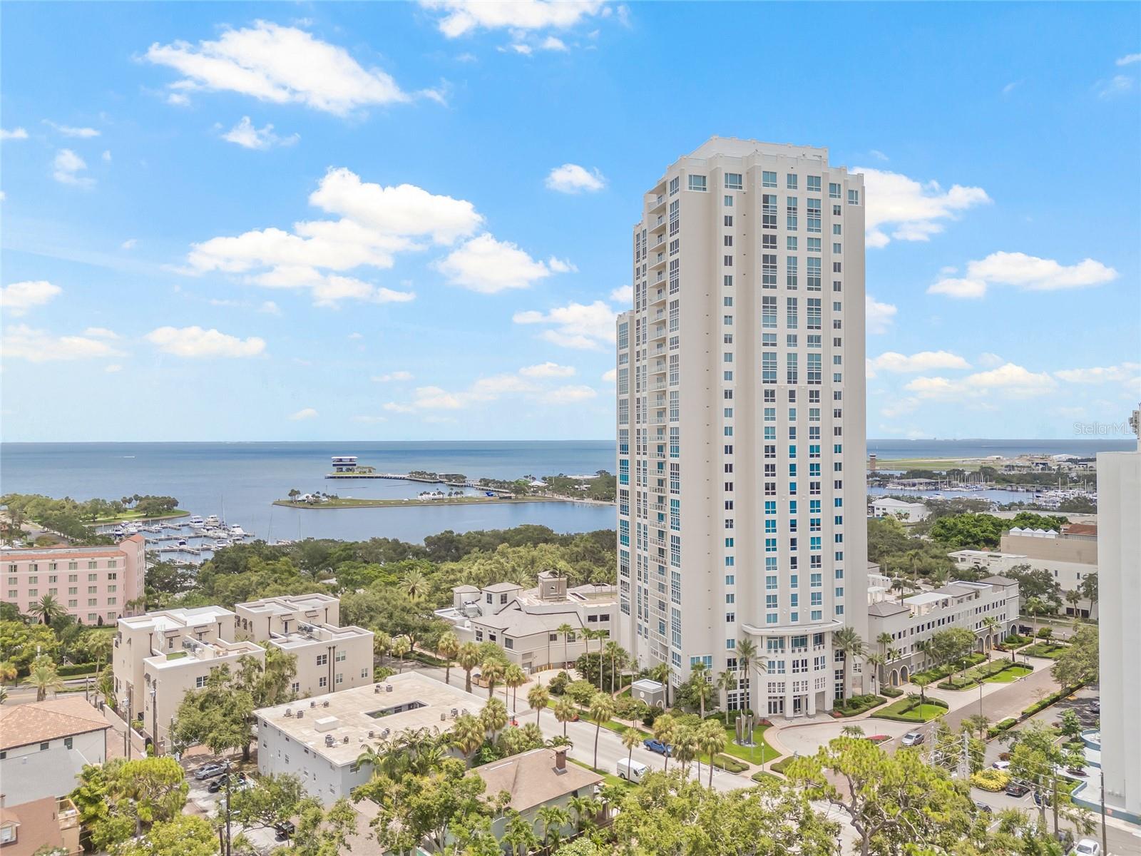 Welcome to 400 Beach Drive – luxury living in the heart of Downtown St. Pete.