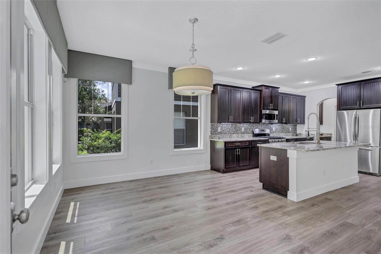 5951 PARKSET DR, LITHIA, FL, 33547