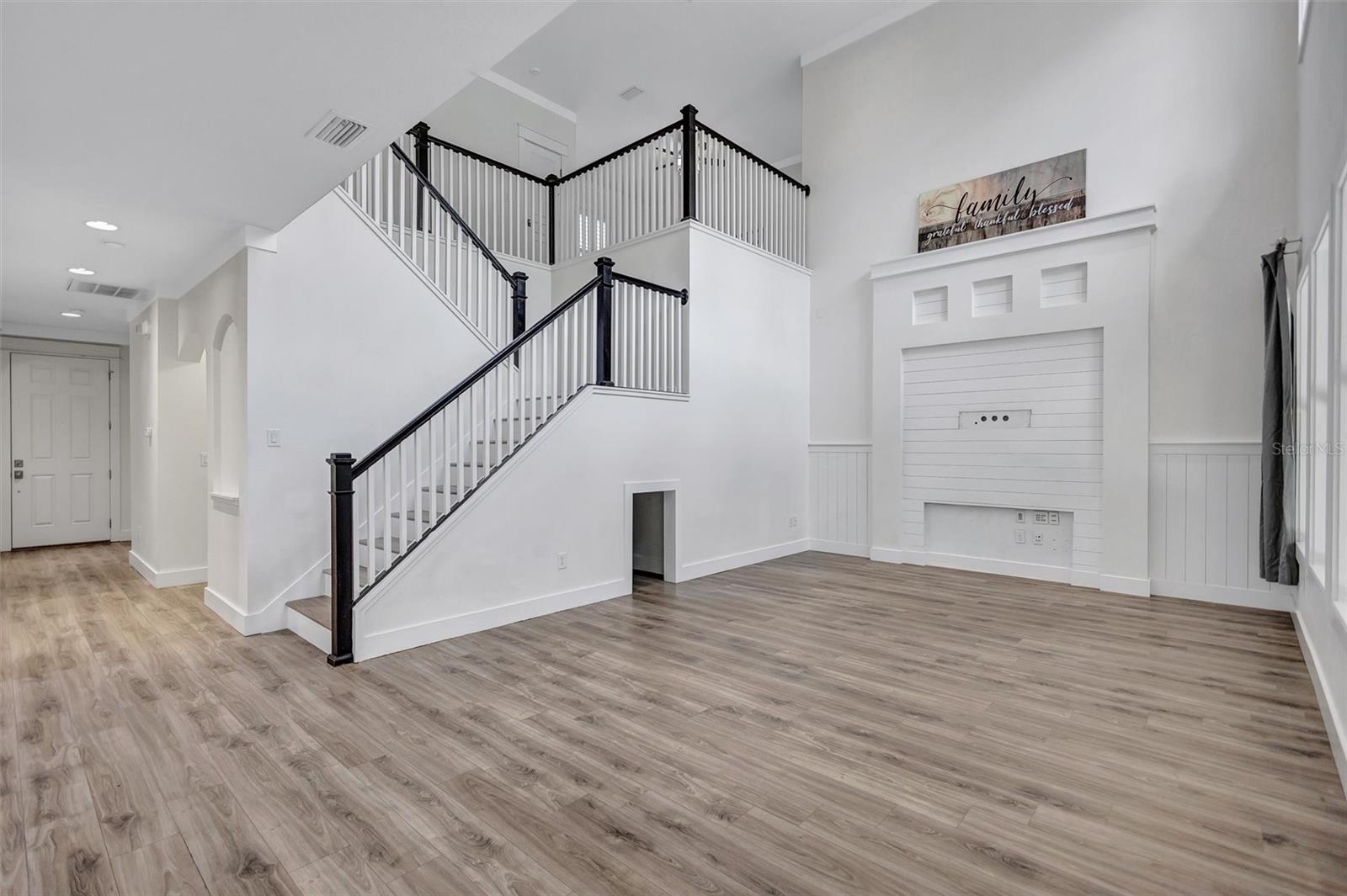 5951 PARKSET DR, LITHIA, FL, 33547