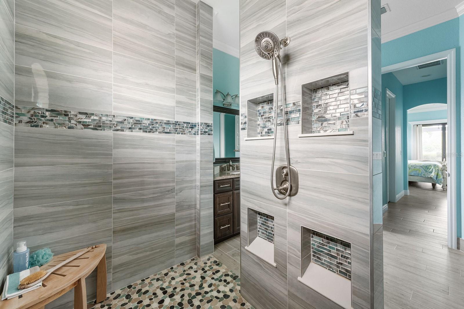 1131 ROTONDA CIR, ROTONDA WEST, FL, 33947