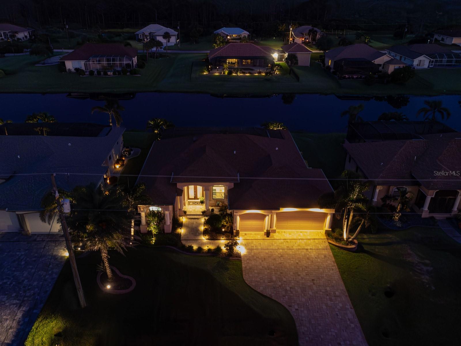 1131 ROTONDA CIR, ROTONDA WEST, FL, 33947