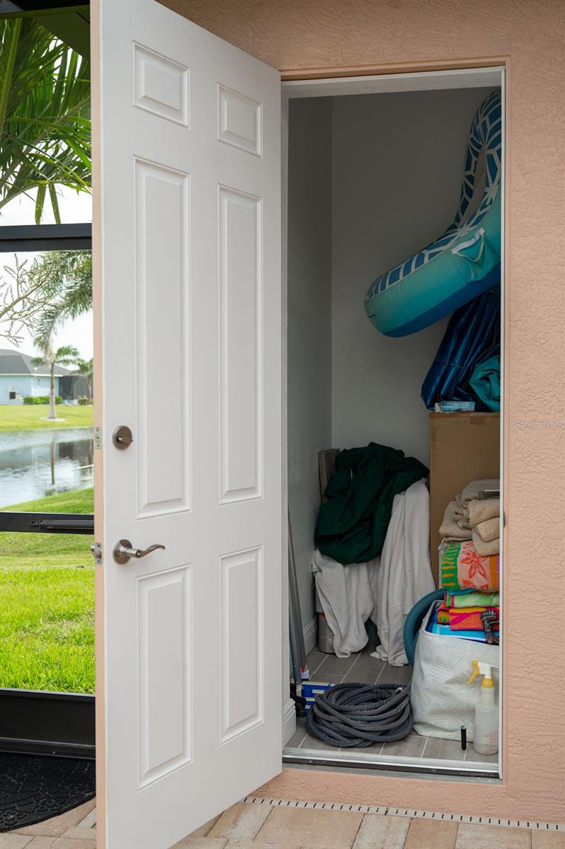 1131 ROTONDA CIR, ROTONDA WEST, FL, 33947