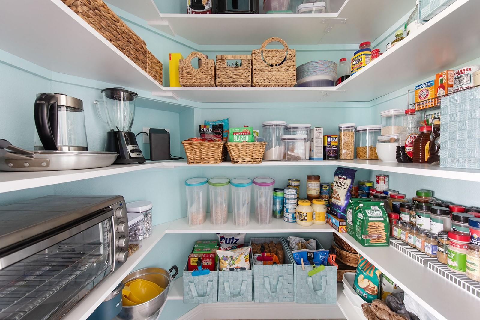 1131 ROTONDA CIR, ROTONDA WEST, FL, 33947