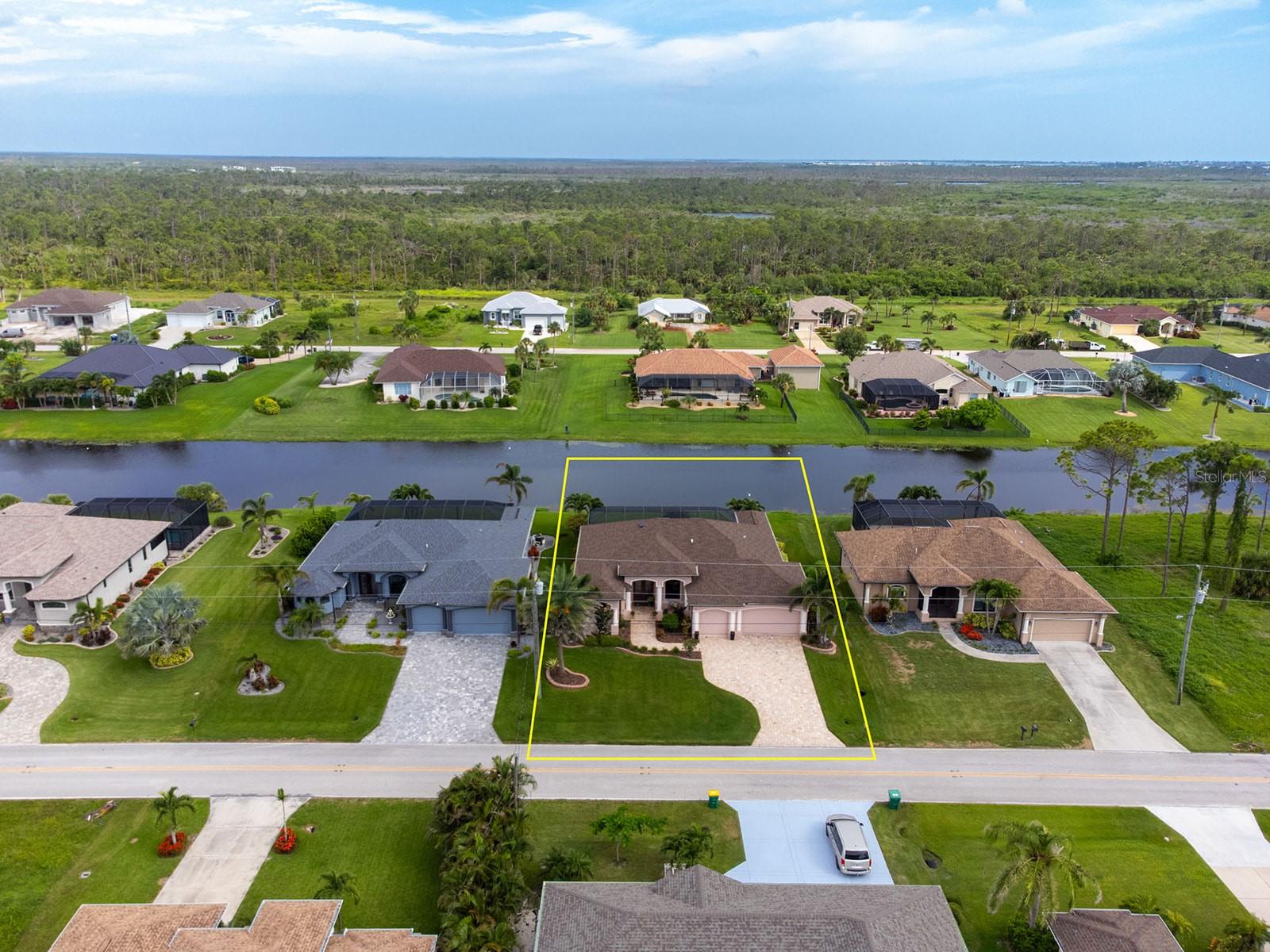 1131 ROTONDA CIR, ROTONDA WEST, FL, 33947