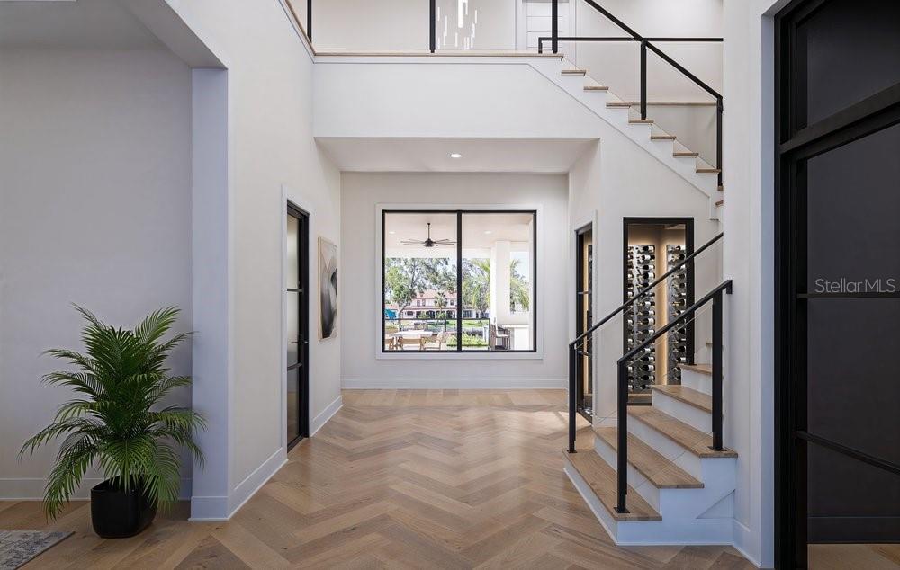 5011 S SHORE CREST CIR, TAMPA, FL, 33609