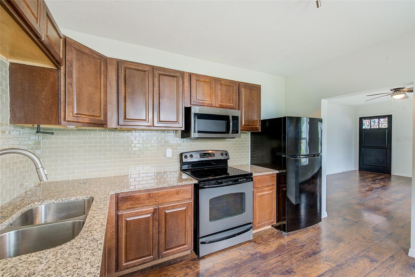 809 E BAKER ST, TAMPA, FL, 33603