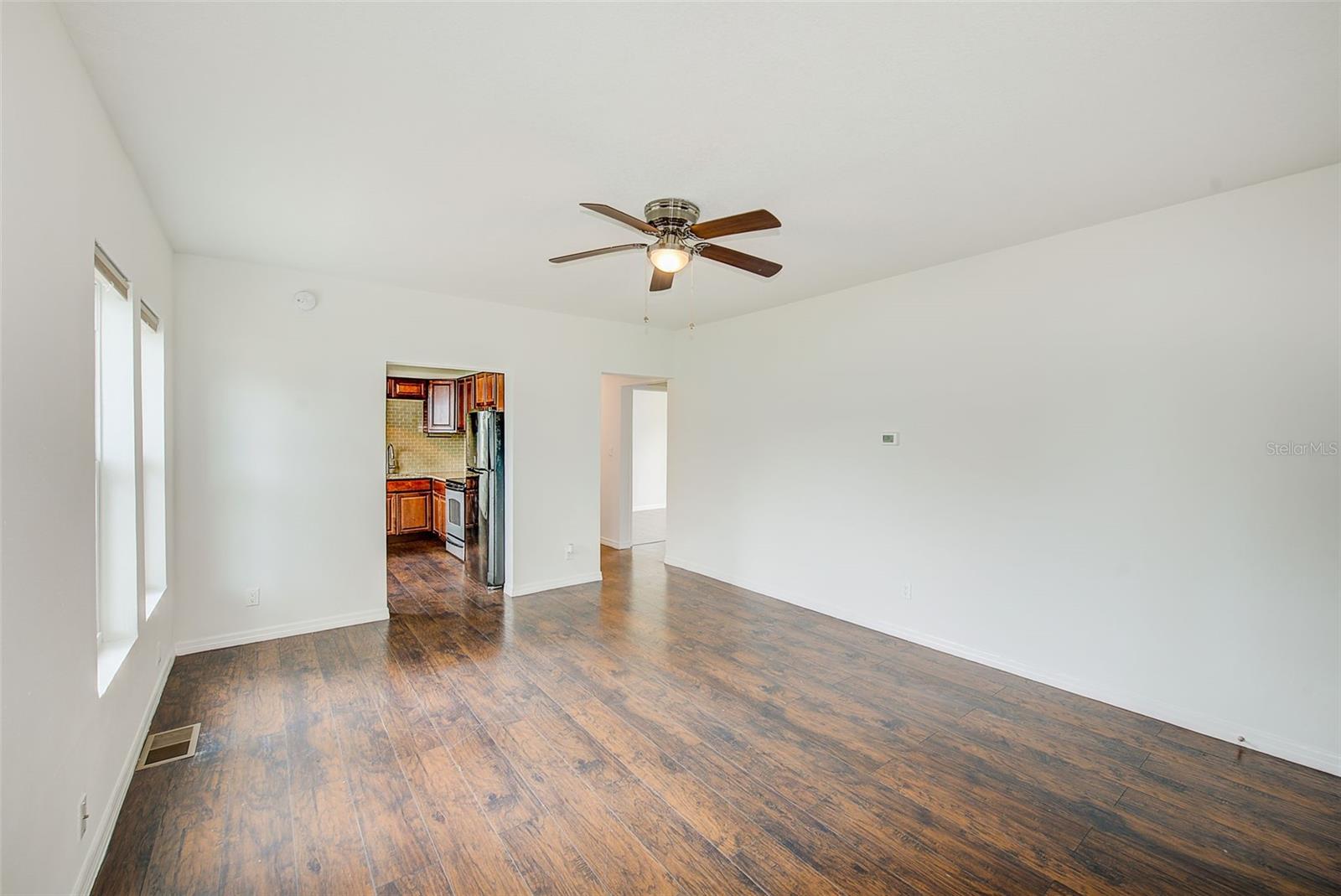 809 E BAKER ST, TAMPA, FL, 33603