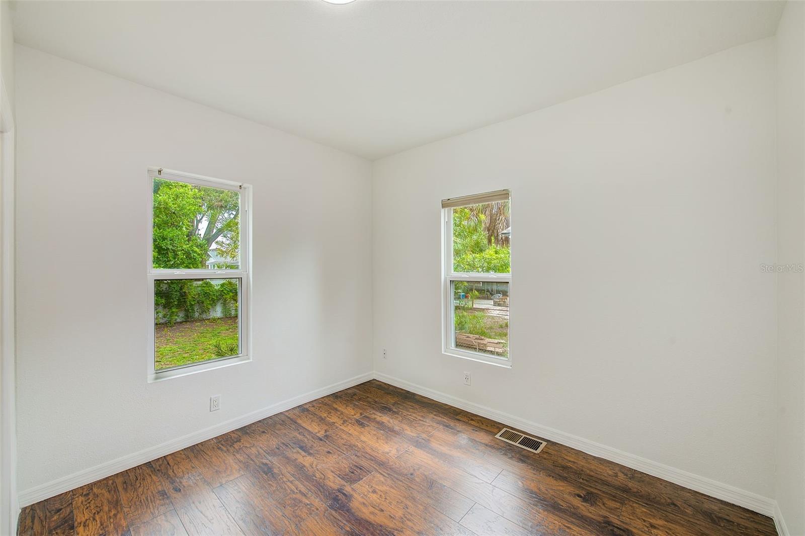 809 E BAKER ST, TAMPA, FL, 33603