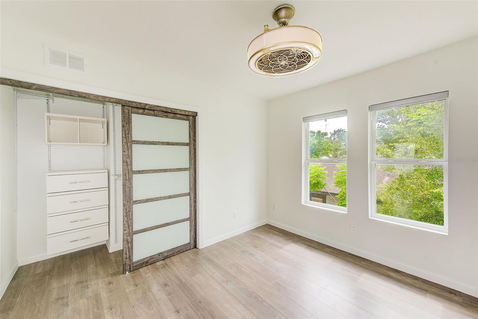 809 E BAKER ST, TAMPA, FL, 33603