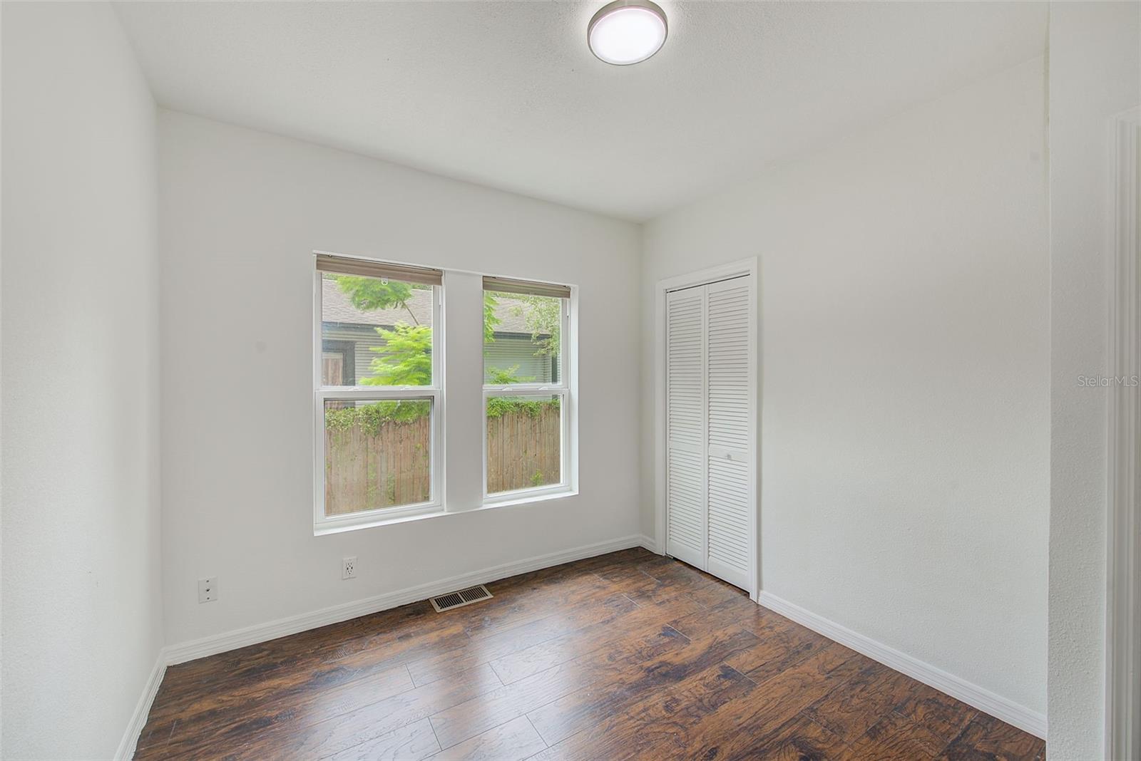 809 E BAKER ST, TAMPA, FL, 33603