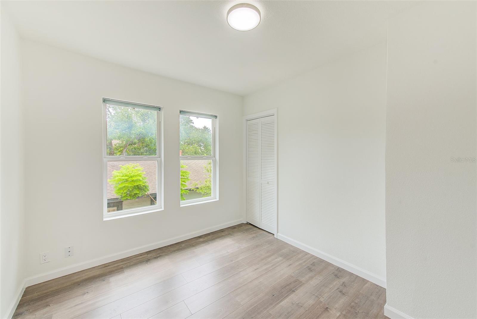 809 E BAKER ST, TAMPA, FL, 33603