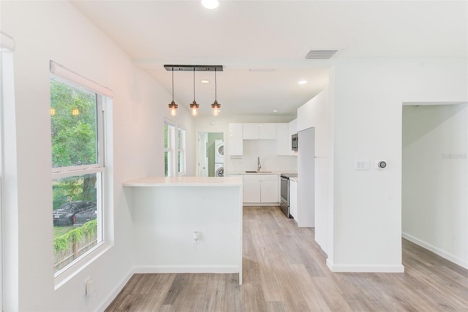 809 E BAKER ST, TAMPA, FL, 33603