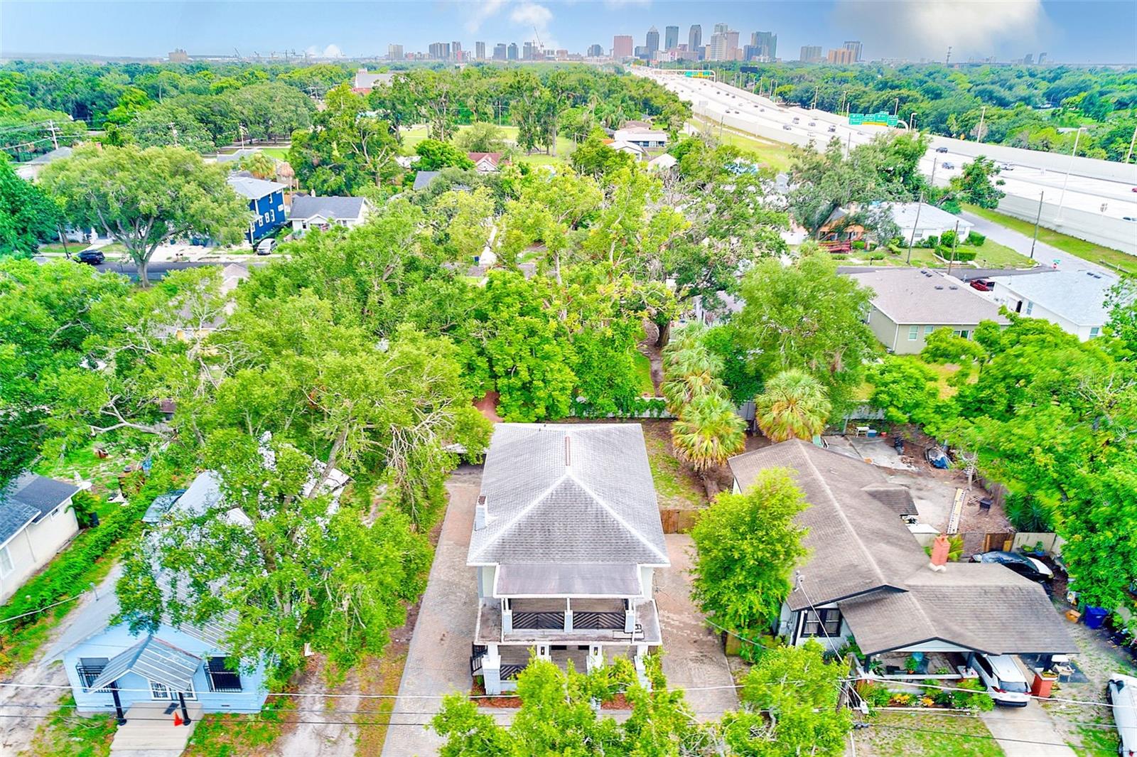 809 E BAKER ST, TAMPA, FL, 33603