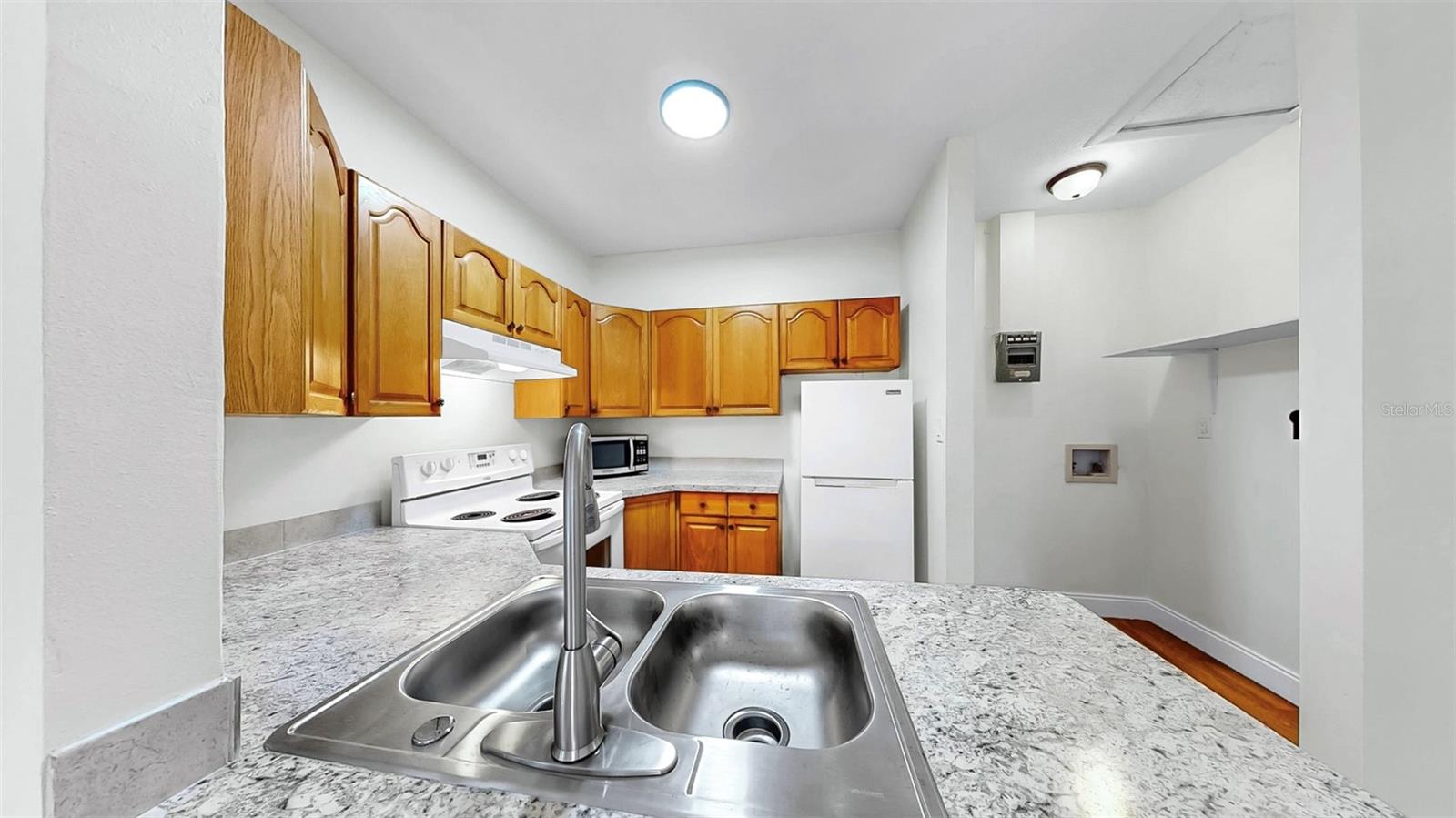 9650 STARLINE DR, DADE CITY, FL, 33525