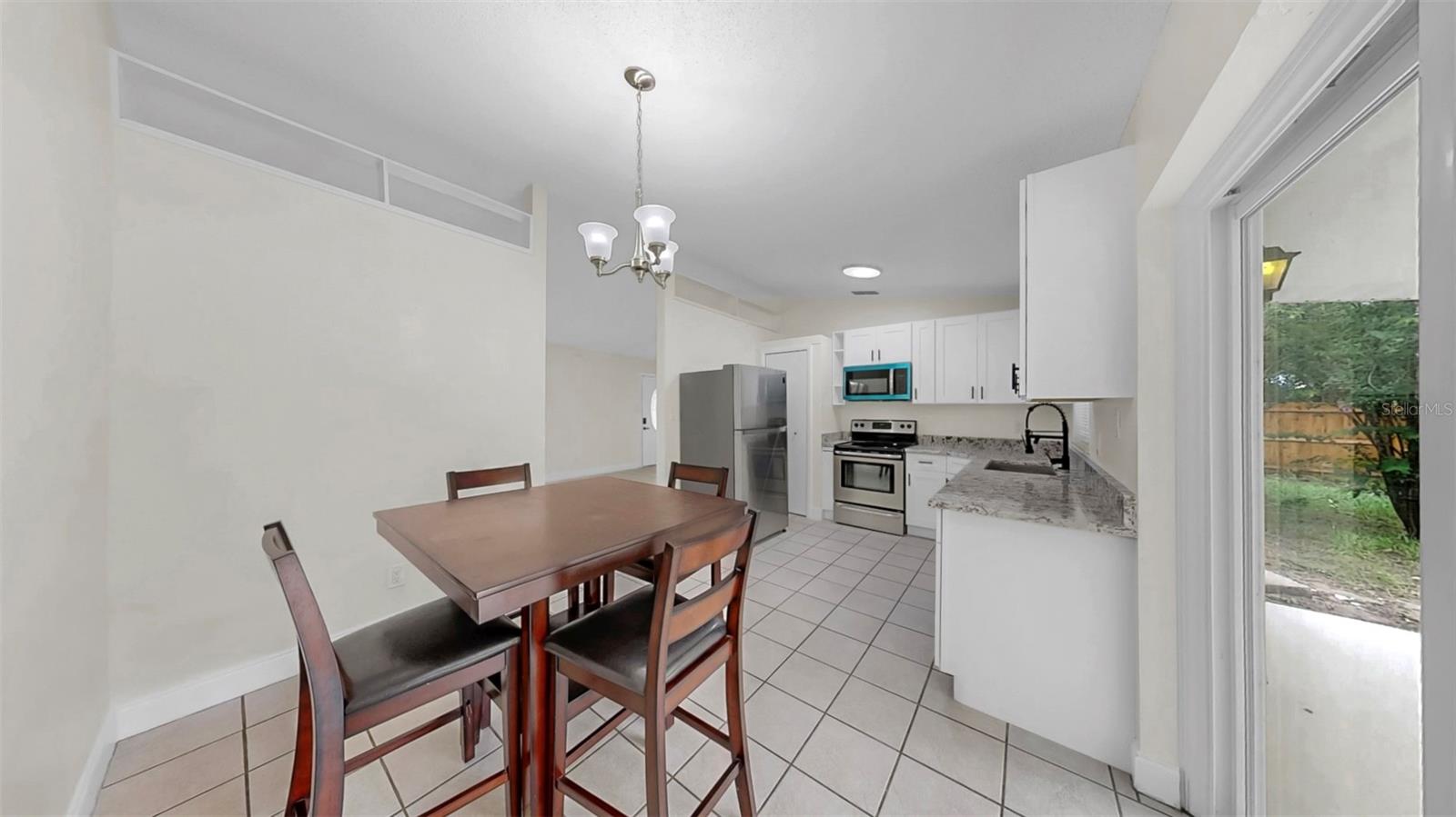 9650 STARLINE DR, DADE CITY, FL, 33525