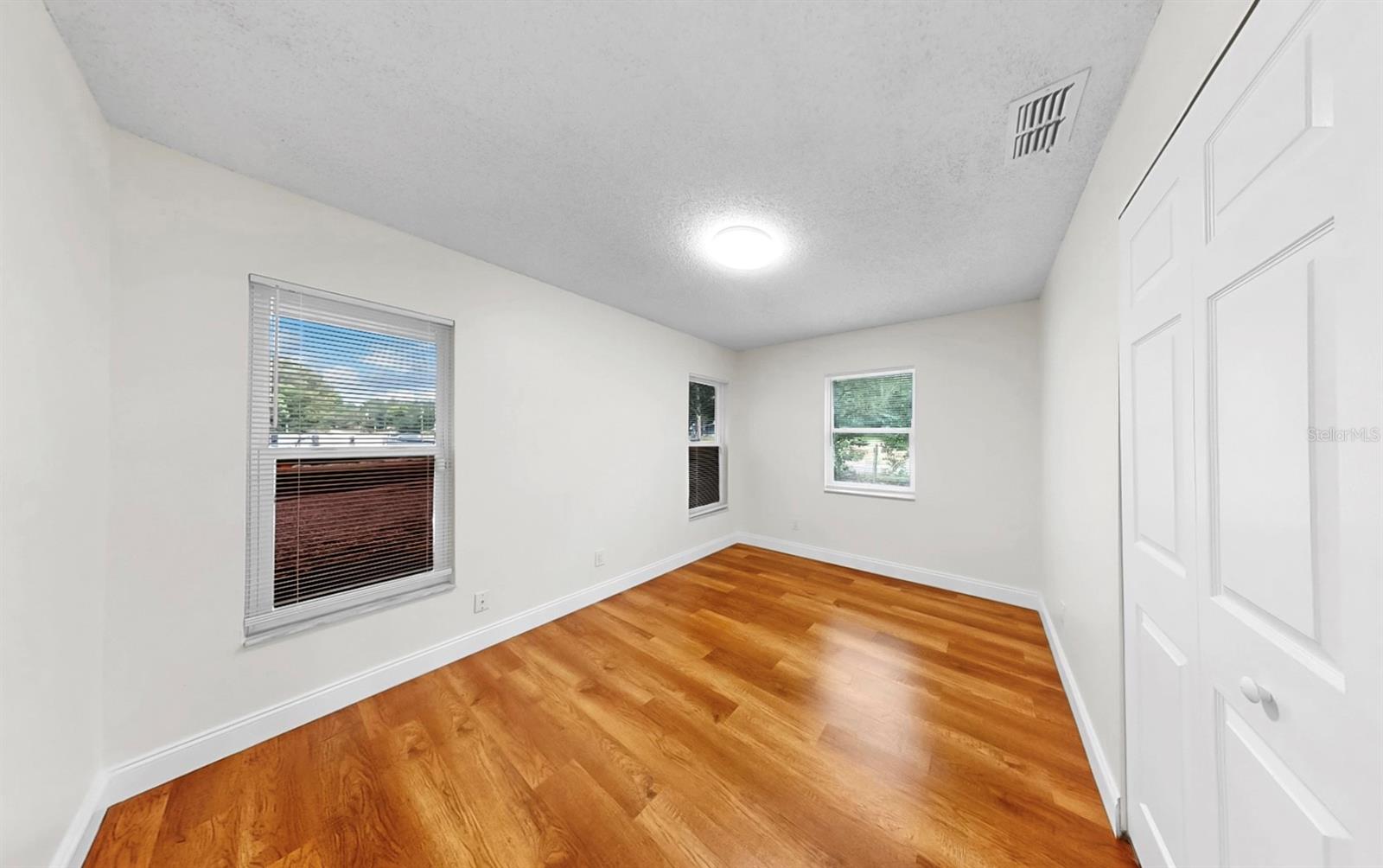 9650 STARLINE DR, DADE CITY, FL, 33525