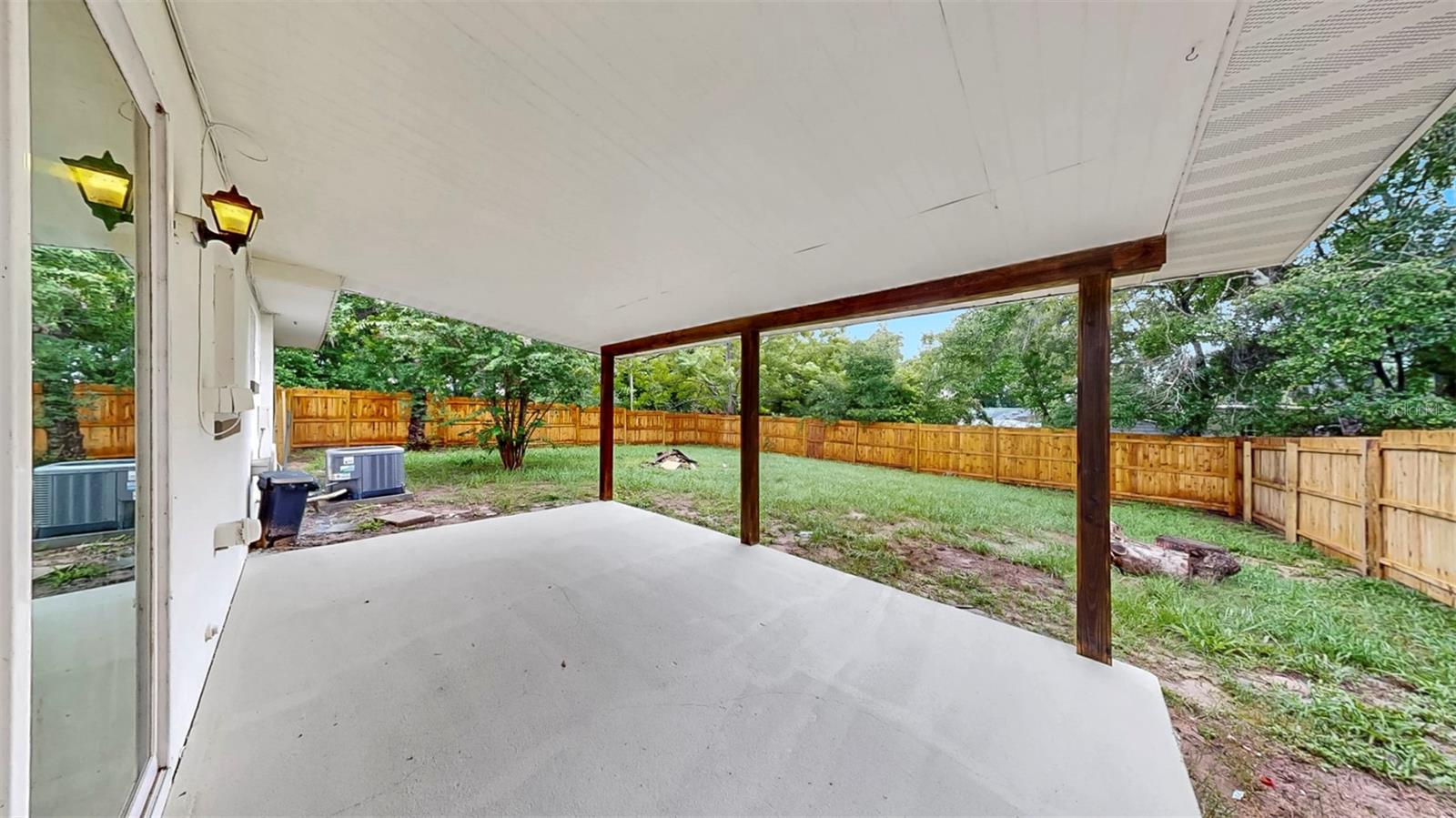 9650 STARLINE DR, DADE CITY, FL, 33525