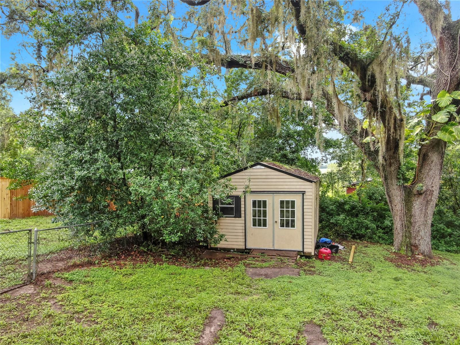 9650 STARLINE DR, DADE CITY, FL, 33525