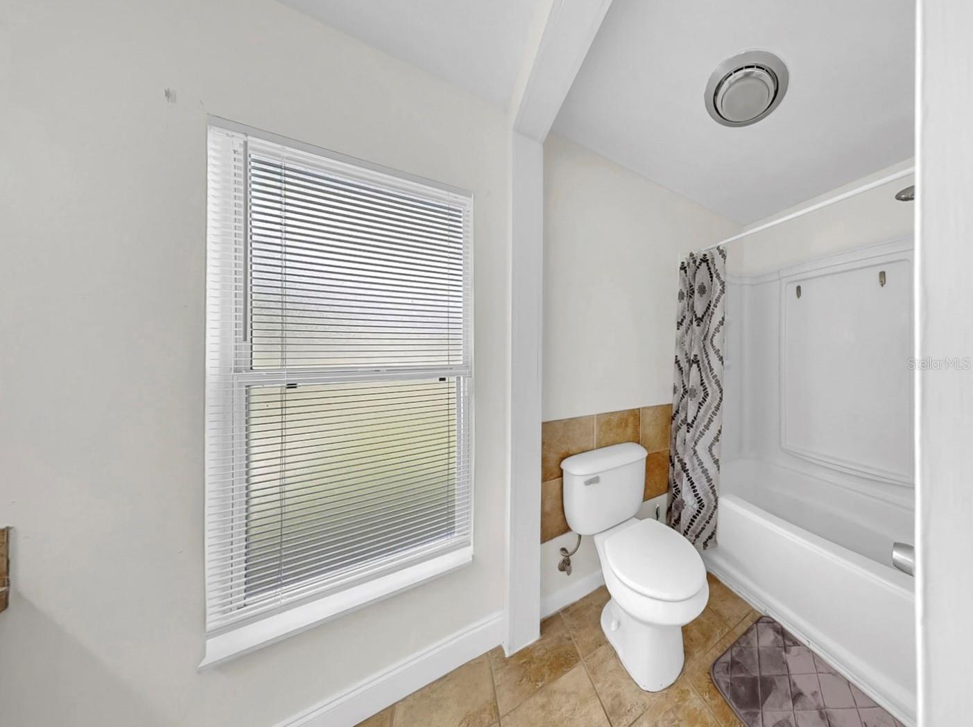 9650 STARLINE DR, DADE CITY, FL, 33525