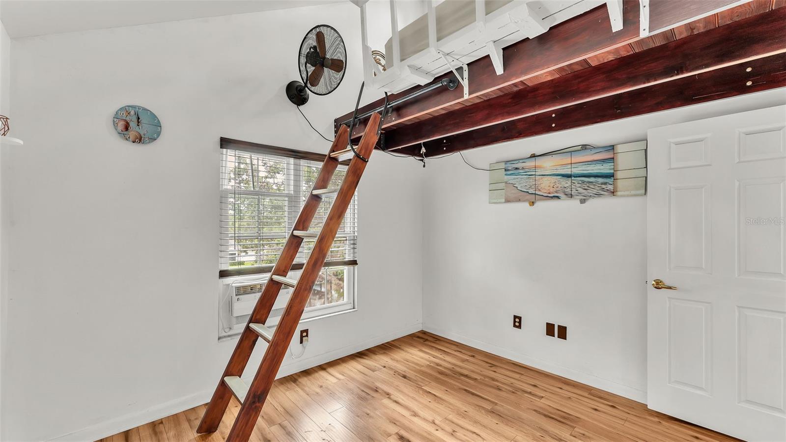 9934 PENINSULAR DR, GIBSONTON, FL, 33534