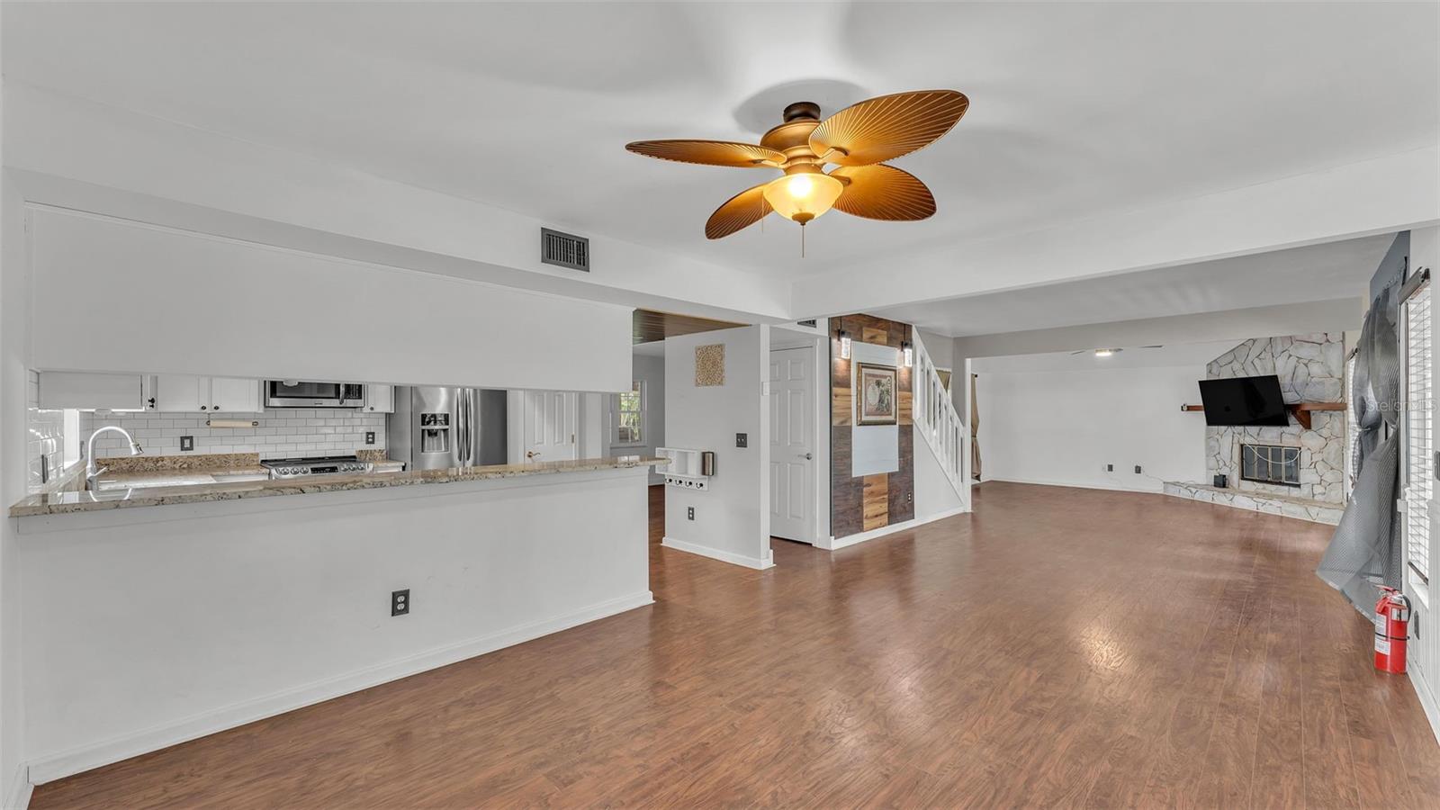 9934 PENINSULAR DR, GIBSONTON, FL, 33534