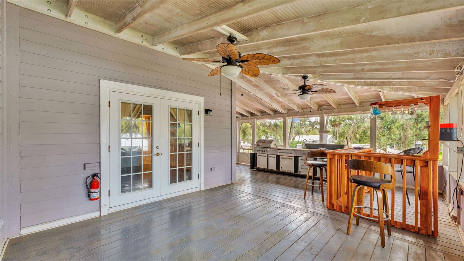 9934 PENINSULAR DR, GIBSONTON, FL, 33534