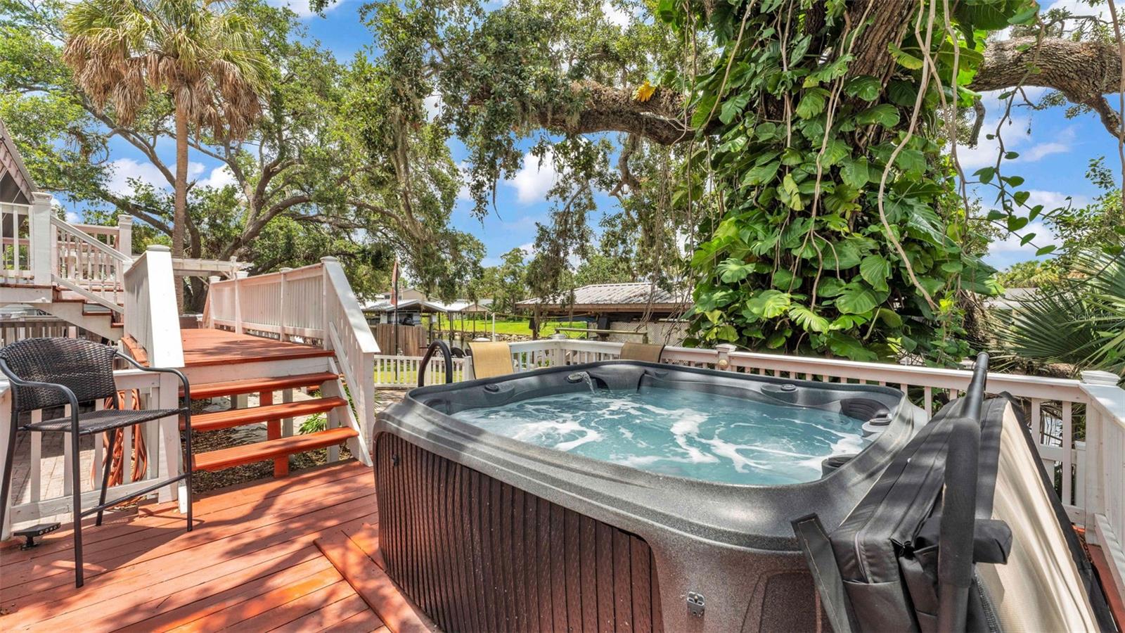 9934 PENINSULAR DR, GIBSONTON, FL, 33534