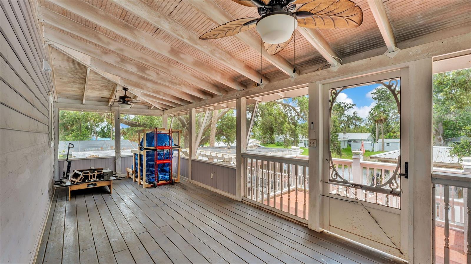 9934 PENINSULAR DR, GIBSONTON, FL, 33534