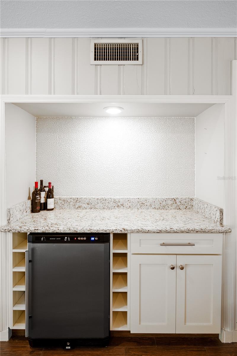 1228 SPRING LAKE DR, ORLANDO, FL, 32804